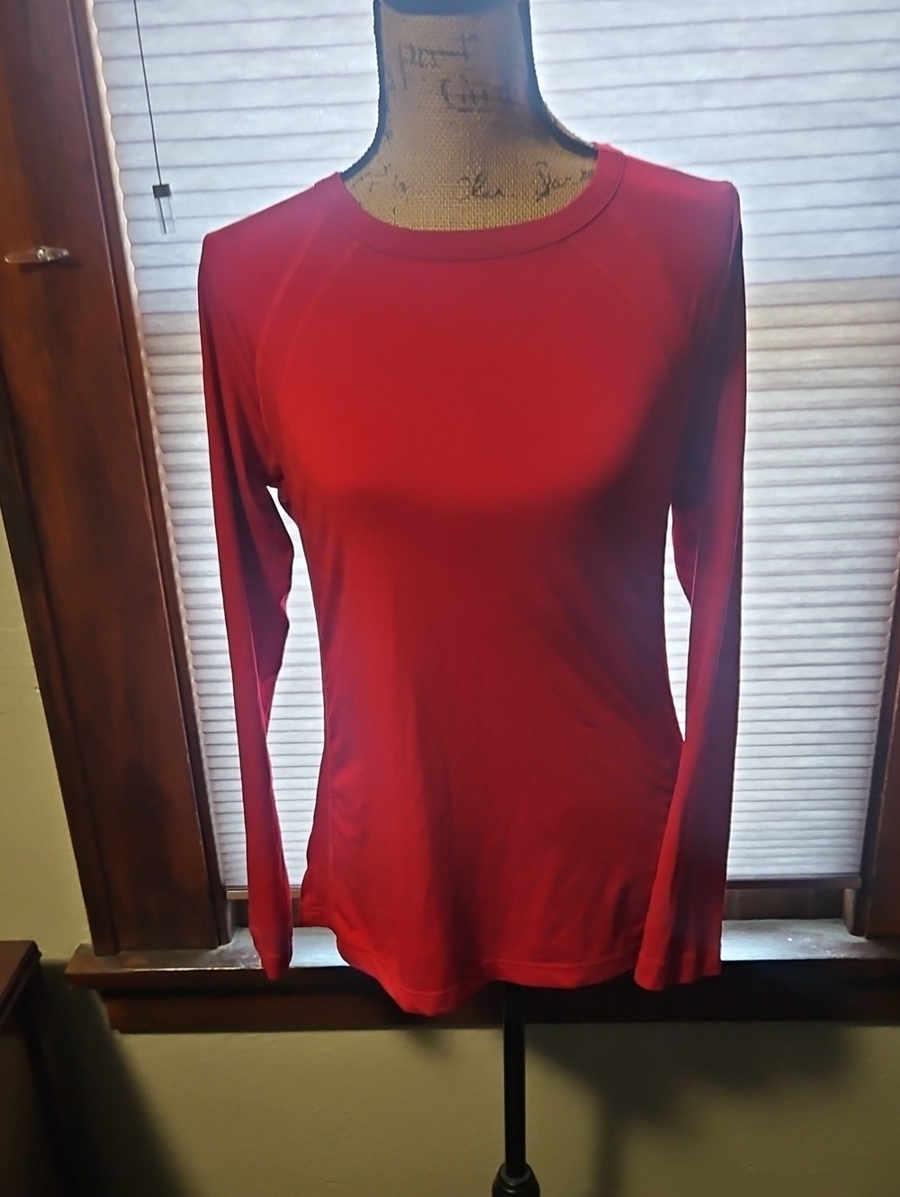 Danskin Women's Long Sleeve Crew Neck Top in Red